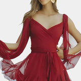 Vestido Mini Skylar con Escote en V y Mangas Ligeras