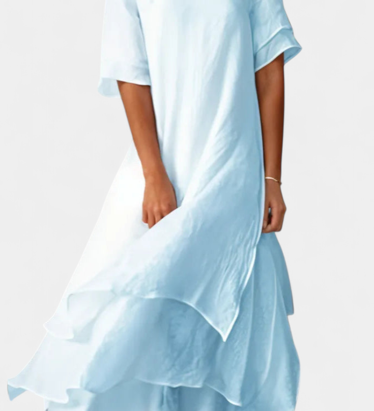 Vestido de Algodón Elegante y Capa de Eloise