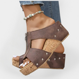 Sandalias cómodas con tacón y cierre