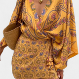 Vestido Candela Boho con Estampado Floral y Escote Cruzado en V