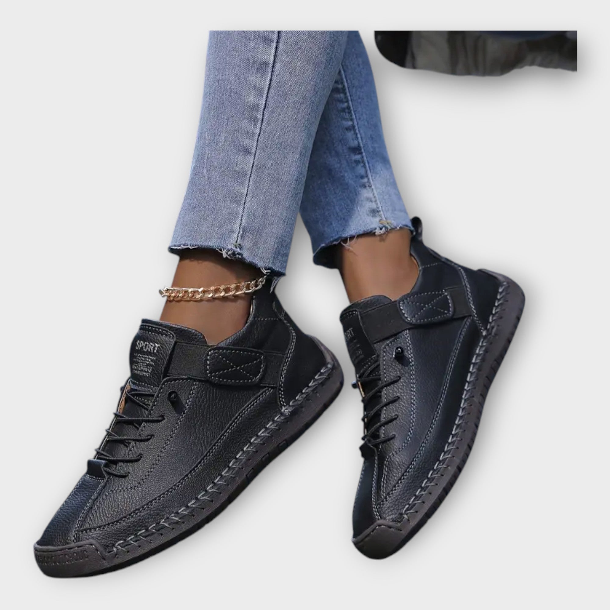 Zapatos deportivos con un diseño elegante y práctico