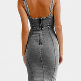Vestido Janessa de Denim con Tirantes Ajustables y Abertura Frontal
