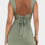 Vestido Viveka con Lazo en la Espalda y Comodidad Elástica