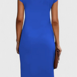 Vestido Midi Atemporal Katrina con Cuello Redondo y Detalle Drapado