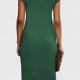 Vestido Midi Atemporal Katrina con Cuello Redondo y Detalle Drapado