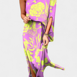 Vestido Carlena de Un Hombro con Estampado Romántico