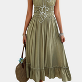Vestido A-Line con Tirantes Luz y Dobladillo Volante