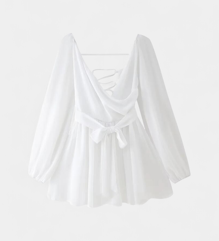 Vestido Mini Skylar con Escote en V y Mangas Ligeras