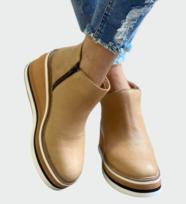 Celia | Elegantes Botines Camel De Cuero Con Plataforma