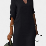 Vestido Elowen con escote en V y mangas tres cuartos