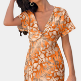 Vestido Triana con Estampado Abstracto y Escote en V