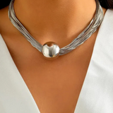 Carla™ | Collar de esfera con acabado de lujo