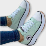 Zapatillas deportivas elegantes con diseño moderno