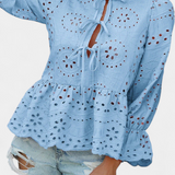 Top Bohemio Kayden de Encaje con Corte Fluido
