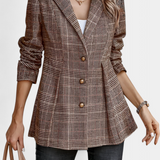 Calico Blazer Peplum a Cuadros con Solapa de Muesca