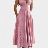Vestido Midi Jacquard Gilda con Espalda Abierta y Cintura Alta