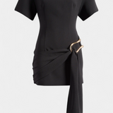 Vestido Mini Coraline con Cintura Drapada y Hebilla Dorada
