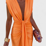 Vestido Midi Lakisha Con Pliegues y Escote Profundo
