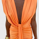 Vestido Midi Lakisha Con Pliegues y Escote Profundo